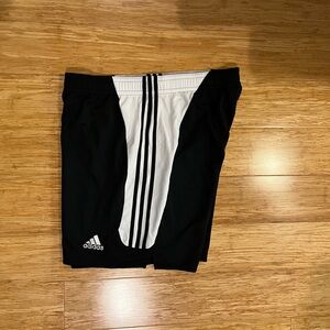 Adidas 2000s classic athletic shorts, EUC